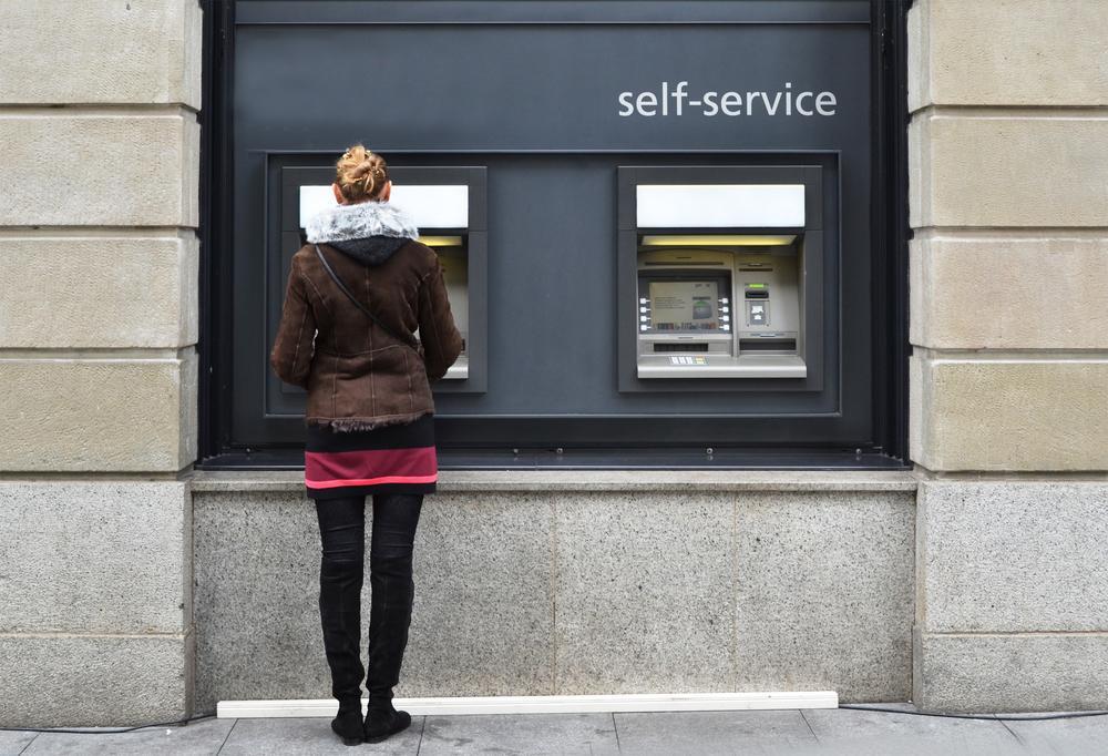 Geld nach Serbien senden